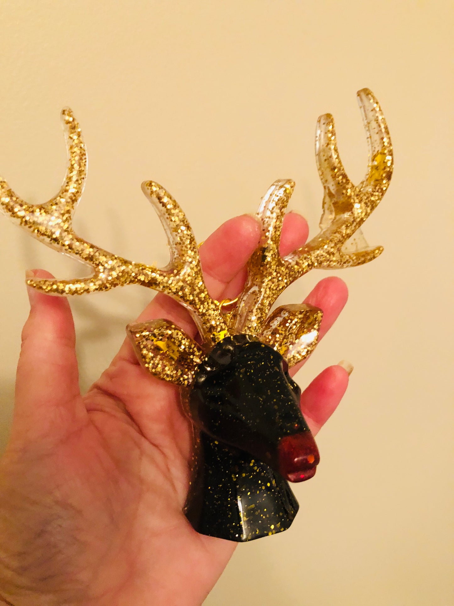 The Reindeer Head & Antler Ornament 🖤