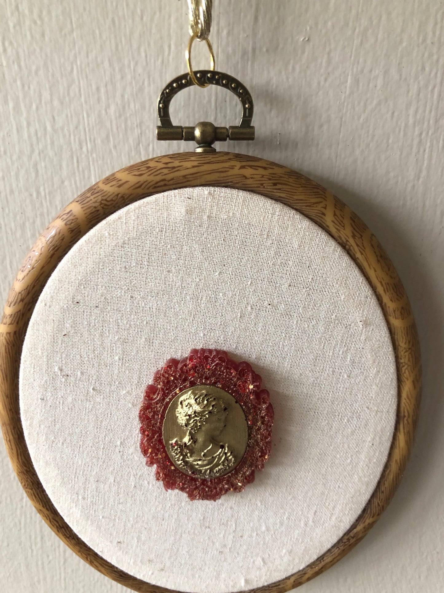 Cameo Pictures-Calico, resin & hoop ❤️