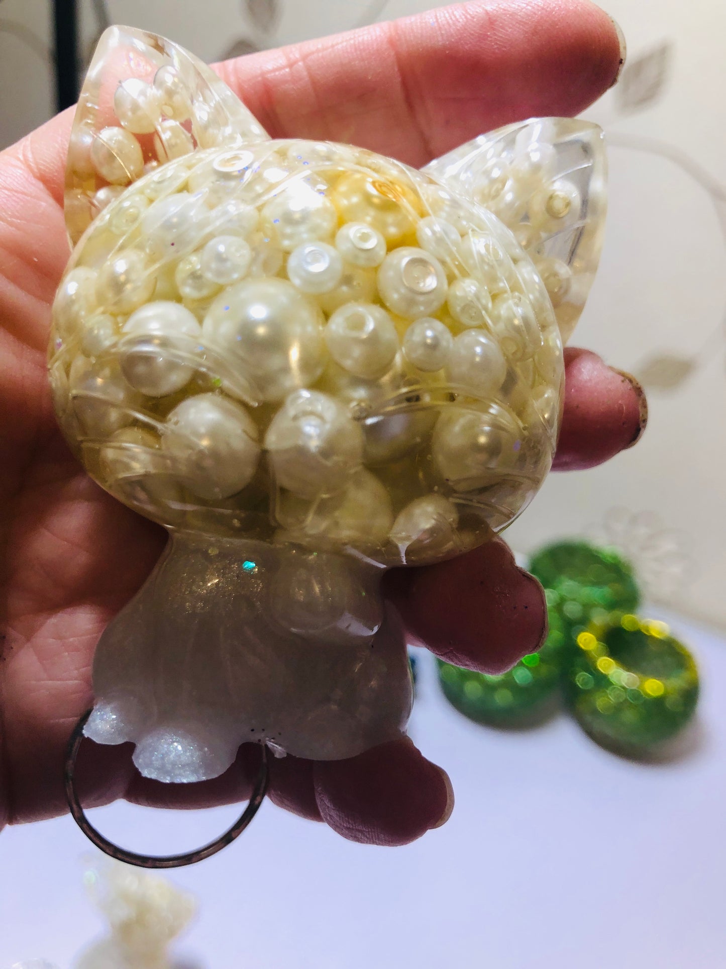 Pearls & Pearlescent Resin Animals