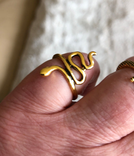 Goth Gold Medusa - Serpent Ring Small